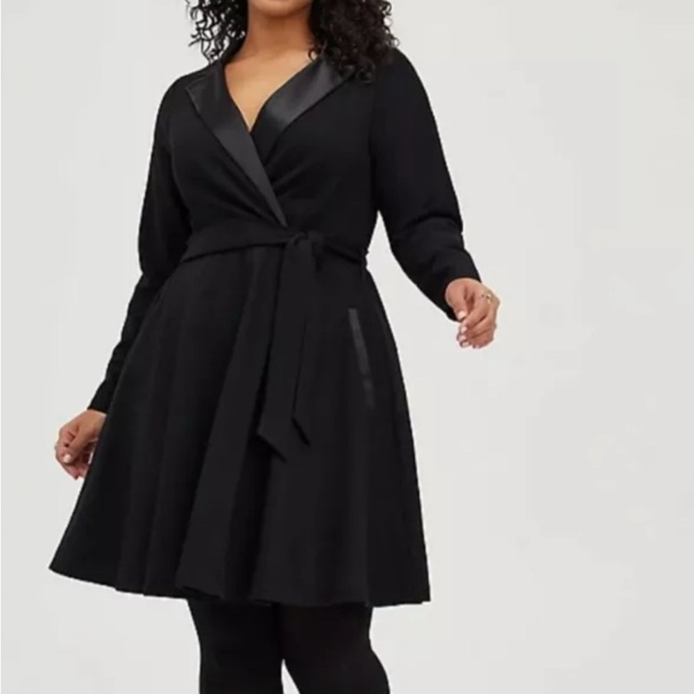 Beautiful size 18 torrid tuxedo dress